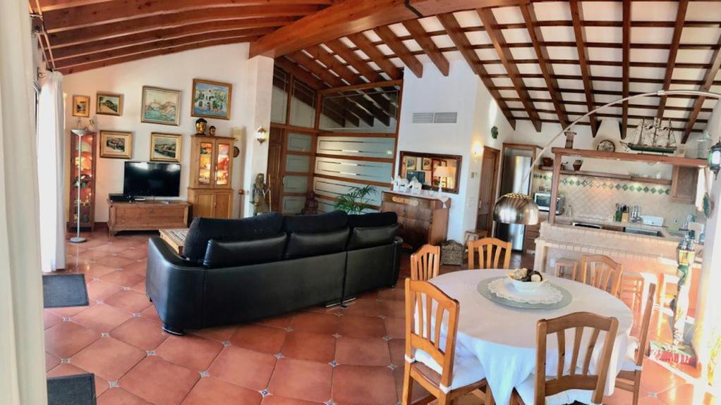 Villa Victoria Sa Caleta Kültér fotó